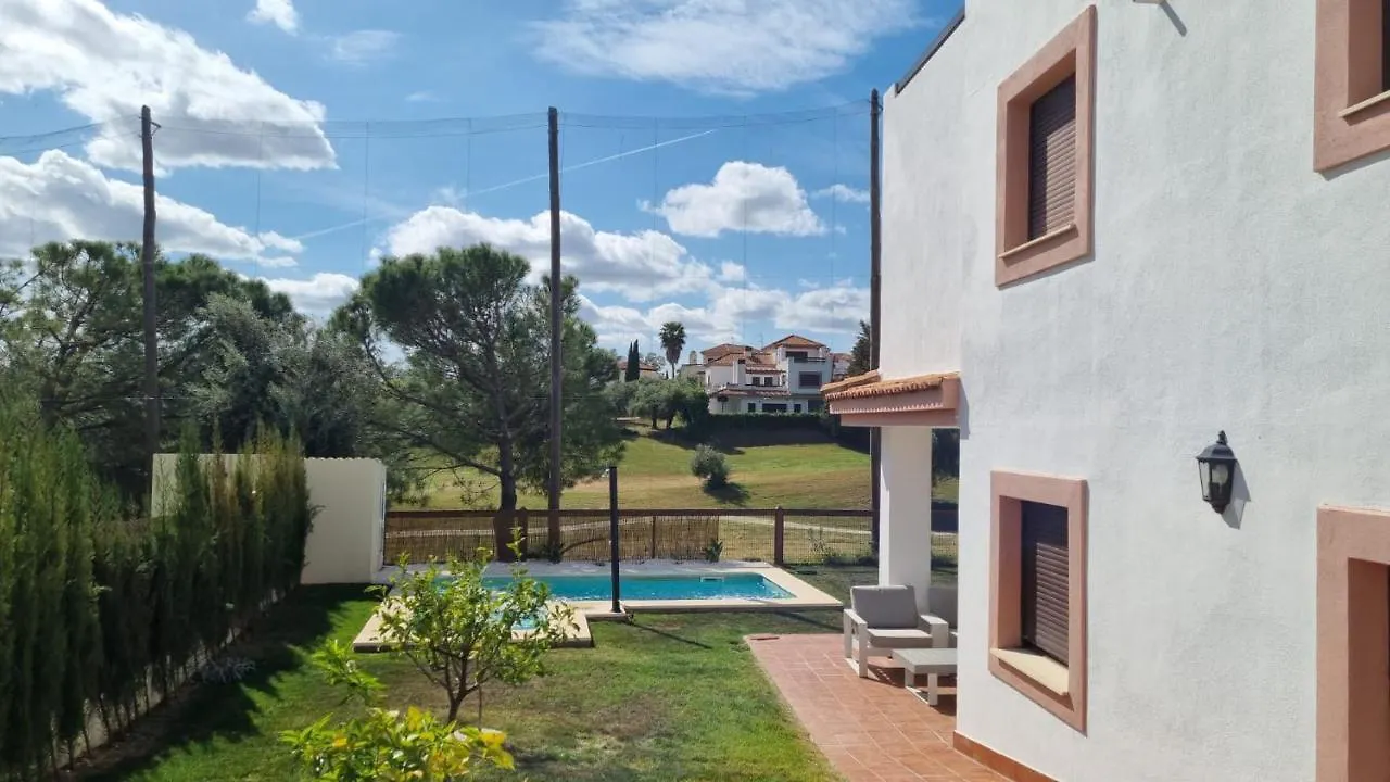 Chalet Hato Verde Golf Villa Guillena